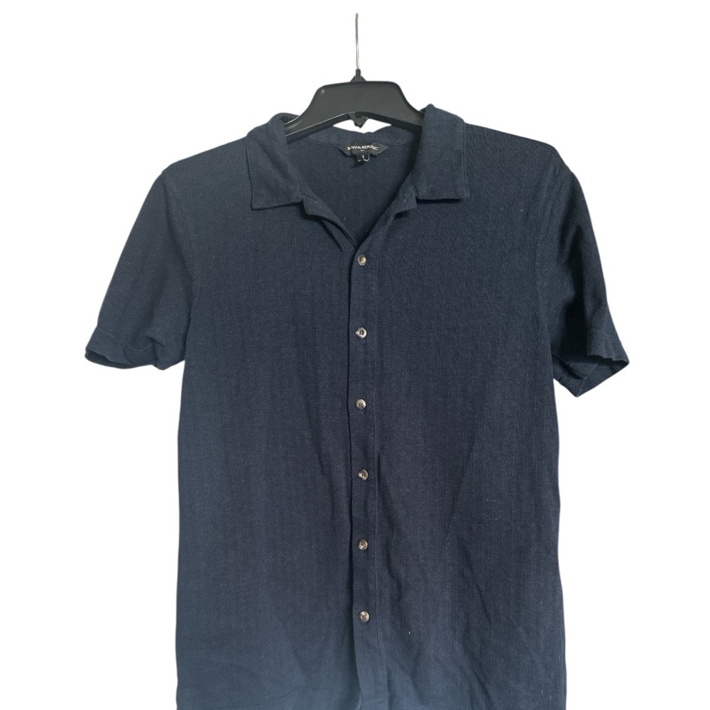 Banana Republic Men’s Short Sleeve Button-Up Shirt – Size S – Navy Blue